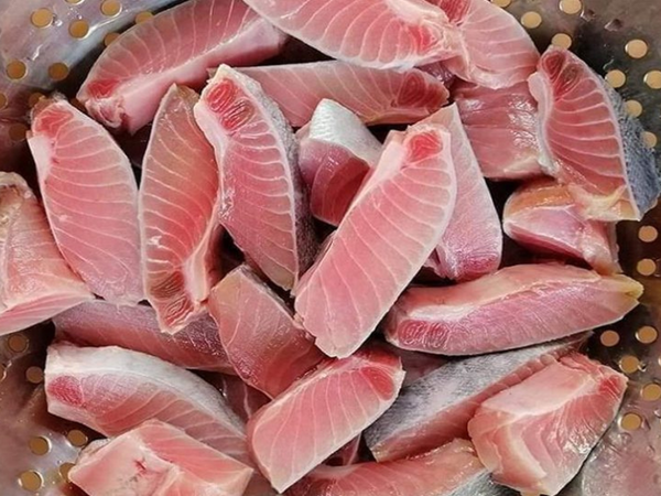 100g cá ngừ có bao nhiêu calo? Giá trị dinh dưỡng, mức calo theo chế biến, phù hợp ăn kiêng không