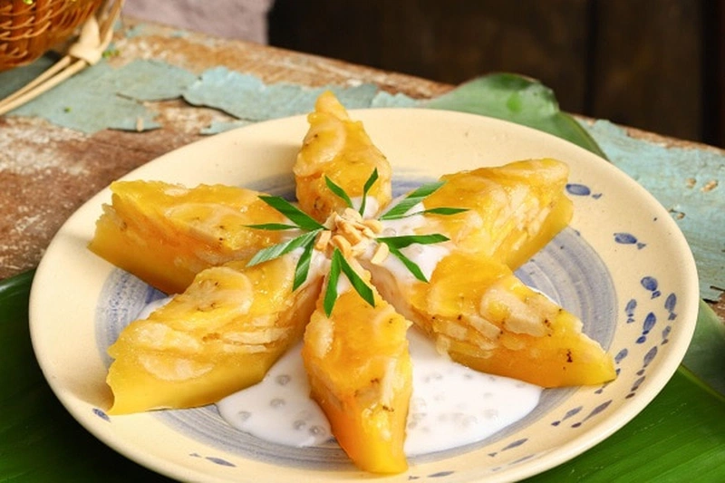 Bánh chuối bao nhiêu calo? Yếu tố ảnh hưởng năng lượng, dinh dưỡng 100g, nguy cơ tăng cân
