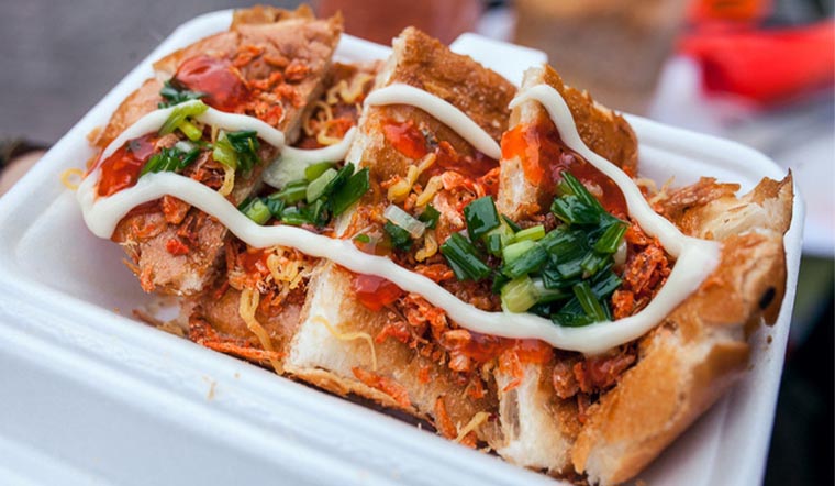 Bánh mì nướng muối ớt bao nhiêu calo? Thành phần dinh dưỡng, tác động sức khỏe, cách chế biến giảm calo