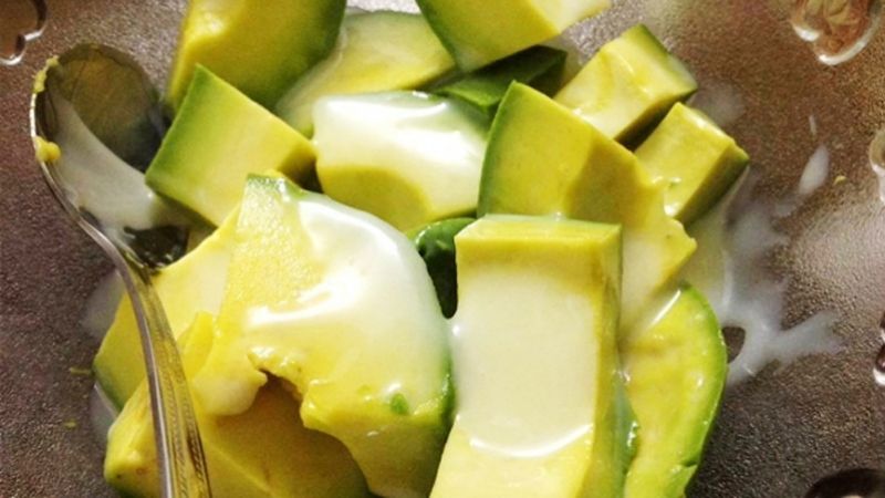 Bơ dầm sữa bao nhiêu calo? Lượng calo, phù hợp chế độ ăn, cách chế biến, lợi ích tráng miệng