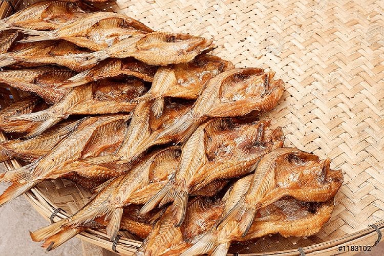 Cá khô bao nhiêu calo? Giá trị năng lượng, loại cá phổ biến, ảnh hưởng sức khỏe khi ăn
