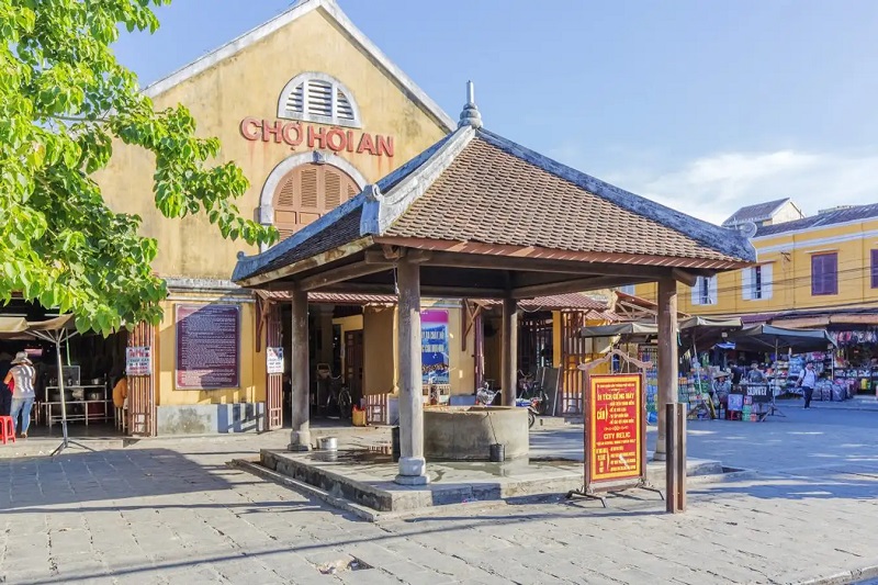 Chợ Hội An điểm đến văn hóa truyền thống với ẩm thực đặc sản và trải nghiệm địa phương độc đáo