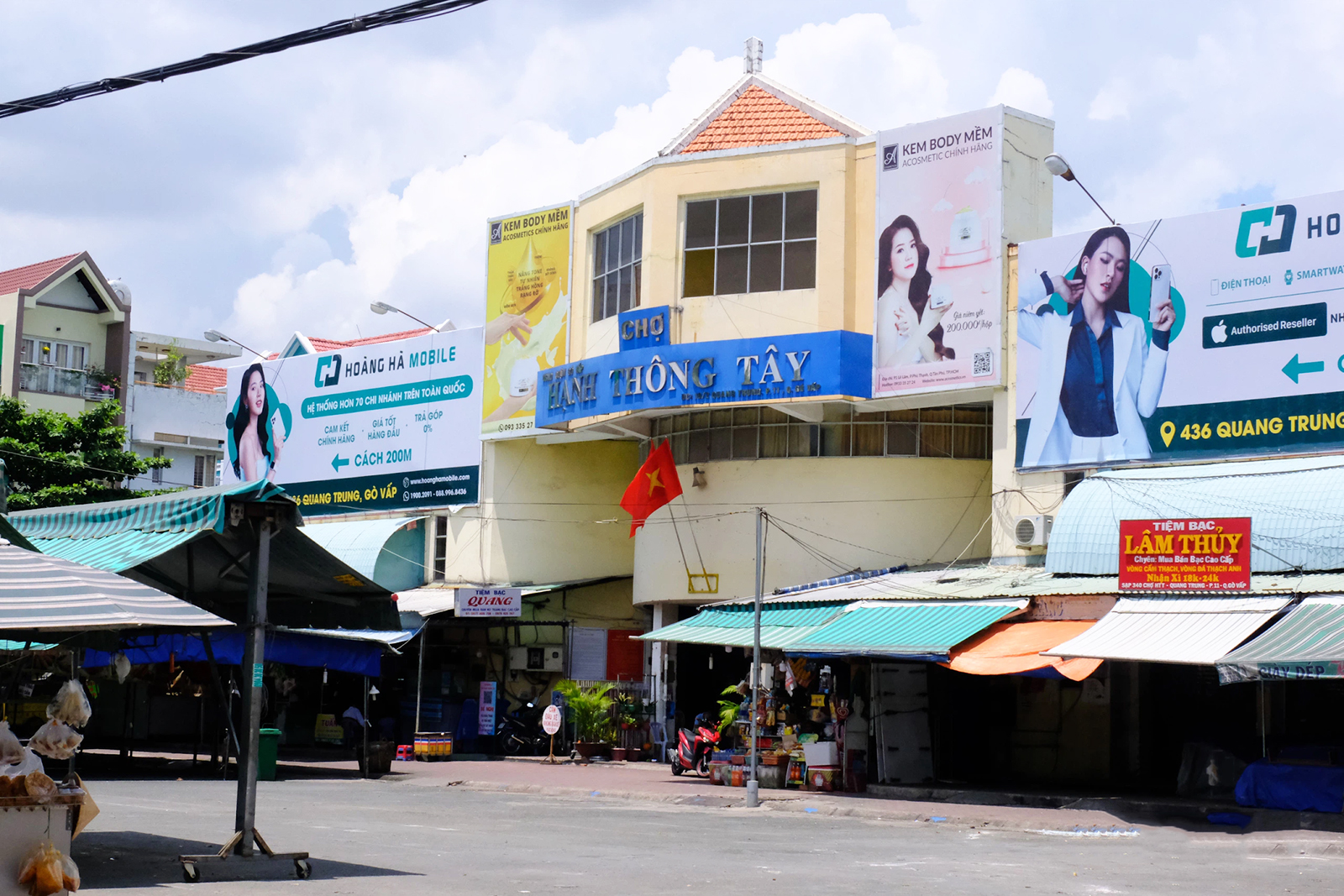 Chợ đêm Hạnh Thông Tây: Vị trí lịch sử, hàng hóa trải nghiệm, vai trò kinh tế, an ninh trật tự