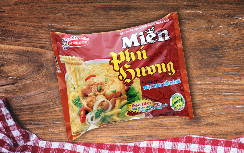 Miến Phú Hương bao nhiêu calo? Thành phần dinh dưỡng, ảnh hưởng cân nặng, so sánh với mì và bún