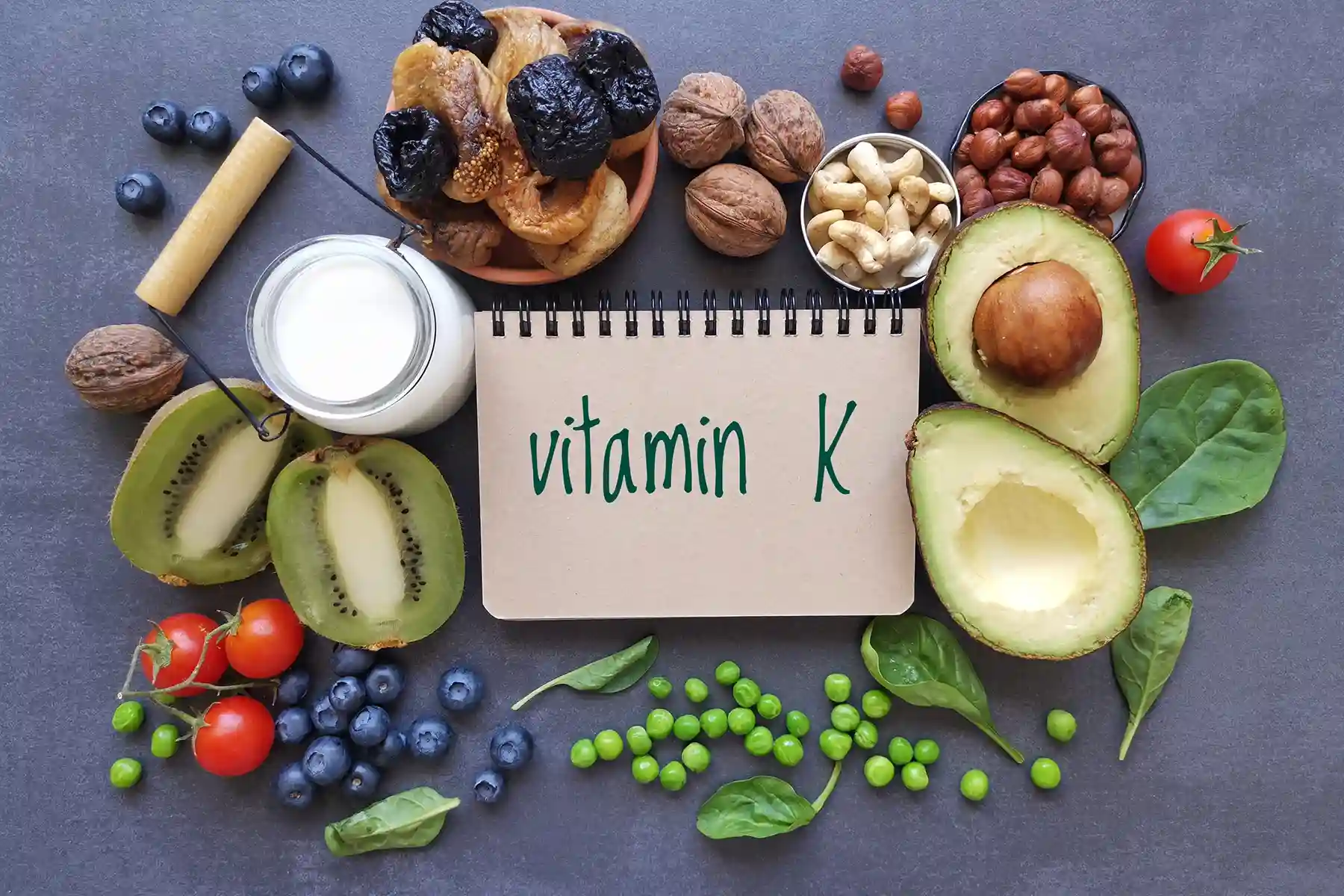 Top 15 thực phẩm giàu vitamin K giúp xương chắc khỏe và máu lưu thông tốt
