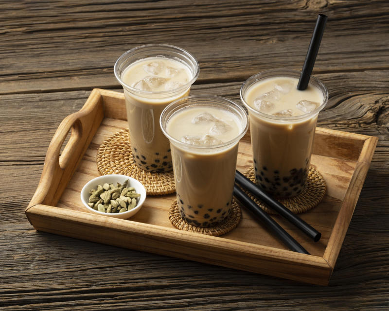1 ly trà sữa size L bao nhiêu calo? Trà sữa, topping trân châu, bảng dinh dưỡng chuẩn có ảnh hưởng gì đến cân nặng