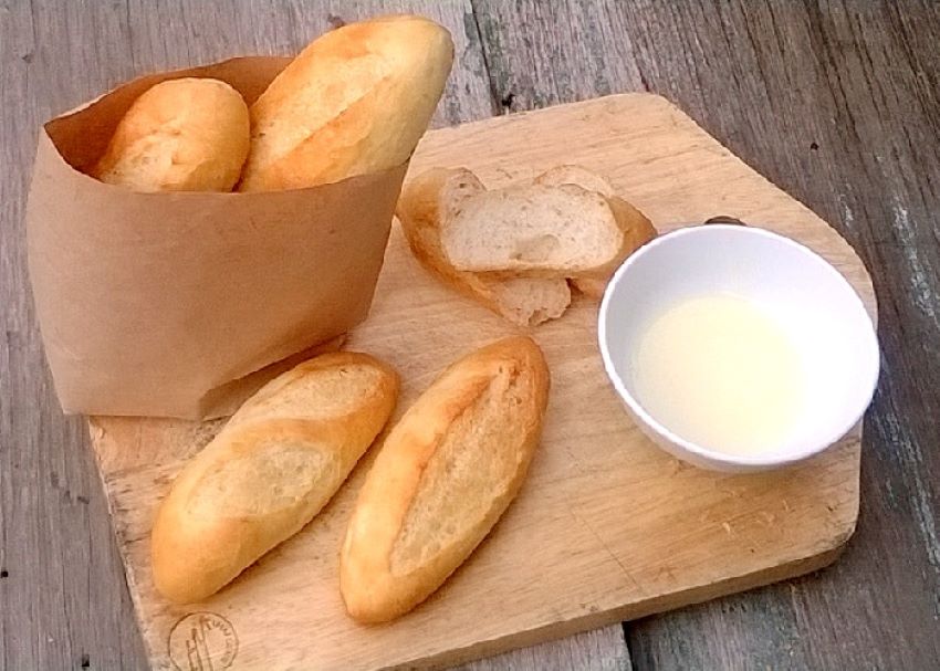 Bánh mì chấm sữa bao nhiêu calo? Bánh mì và sữa ảnh hưởng calo, tác động đến cân nặng, so với bữa sáng khác