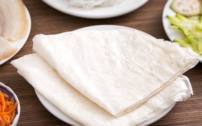Bánh tráng phơi sương bao nhiêu calo? Năng lượng, dinh dưỡng, ảnh hưởng cân nặng, món ăn kèm và quy trình sản xuất