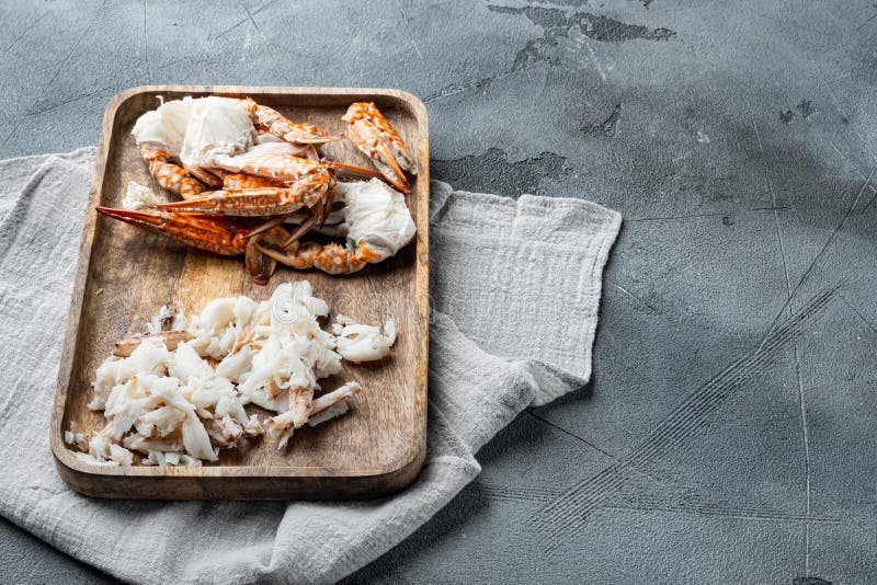 Cách bảo quản thịt cua cho bé ăn dặm: Chia khẩu phần, cấp đông và giữ dinh dưỡng