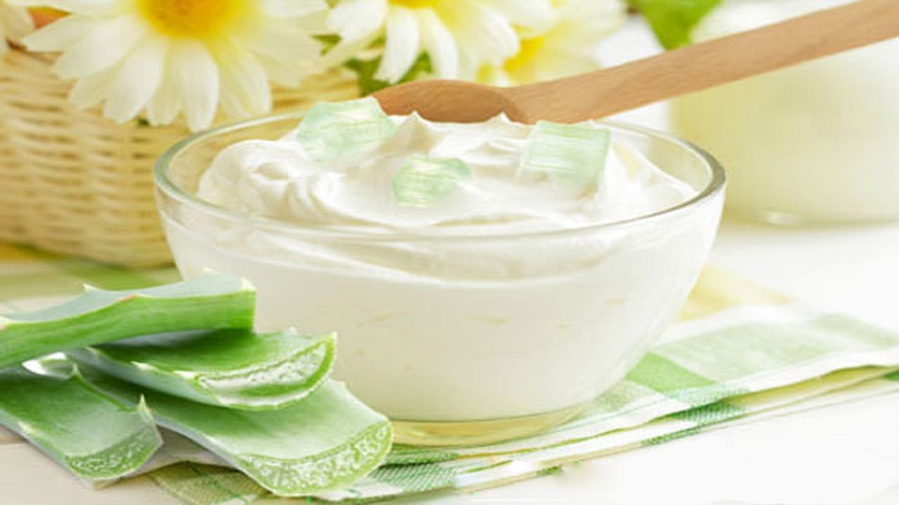 Sữa chua nha đam bao nhiêu calo? Yếu tố ảnh hưởng, lợi ích rủi ro, so sánh sản phẩm, cách chế biến kiểm soát calo