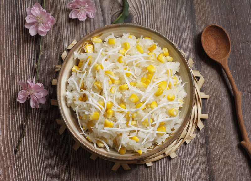 Xôi bắp bao nhiêu calo? Thành phần dinh dưỡng, yếu tố ảnh hưởng, so với xôi khác, có gây tăng cân không