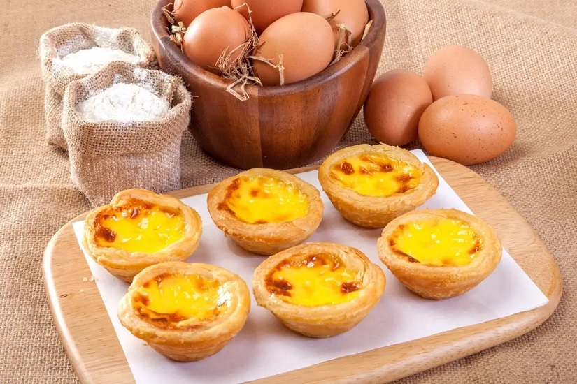 Bánh trứng bao nhiêu calo? Thành phần dinh dưỡng, loại bánh phổ biến, ảnh hưởng cân nặng