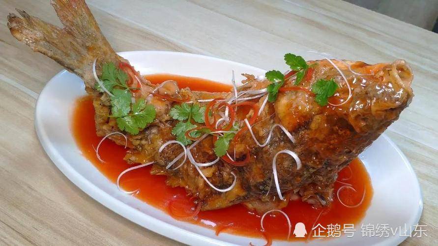 Cá sốt cà chua bao nhiêu calo? Lượng calo theo nguyên liệu, cách chế biến, so sánh món cá khác