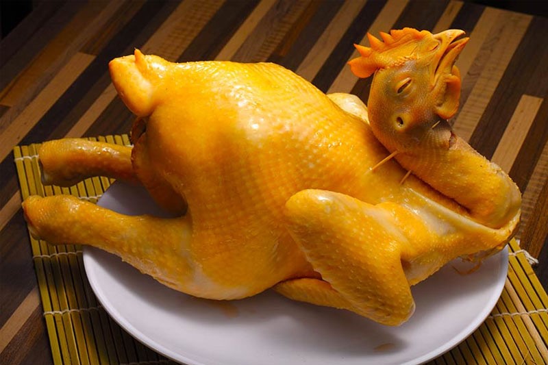 Cách luộc thịt gà ngon từ chọn gà, gia vị luộc đến mẹo giữ da vàng đẹp