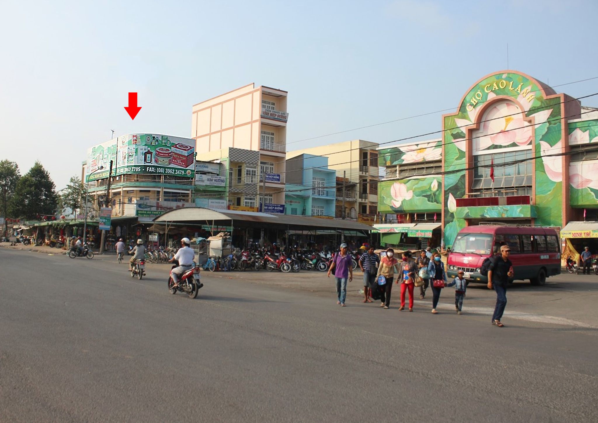 Chợ nông sản Cao Lãnh nơi cung cấp trái cây đặc sản rau củ tươi và điểm giao thương nông sản Đồng Tháp