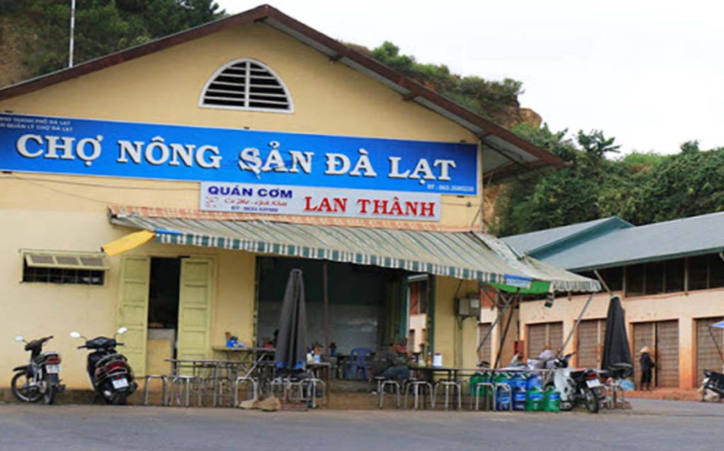 Chợ nông sản Đà Lạt nơi mua sắm rau củ quả tươi sạch đặc sản cao nguyên