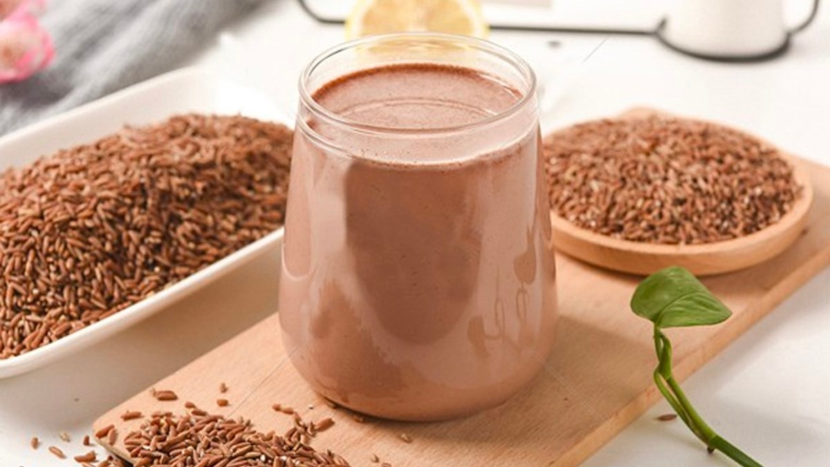 Sữa gạo lứt bao nhiêu calo? Lượng dinh dưỡng, lợi ích sức khỏe, chế độ ăn hàng ngày, lưu ý khi dùng
