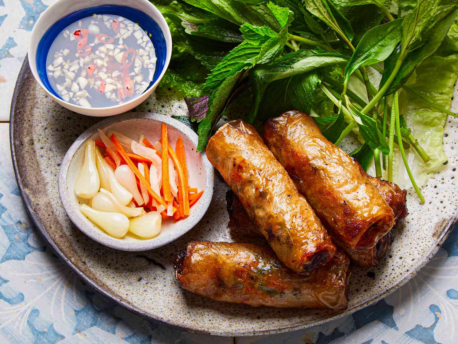 Chả giò bao nhiêu calo? Lượng năng lượng, phân tích calo, tác động đến sức khỏe, chế biến phù hợp