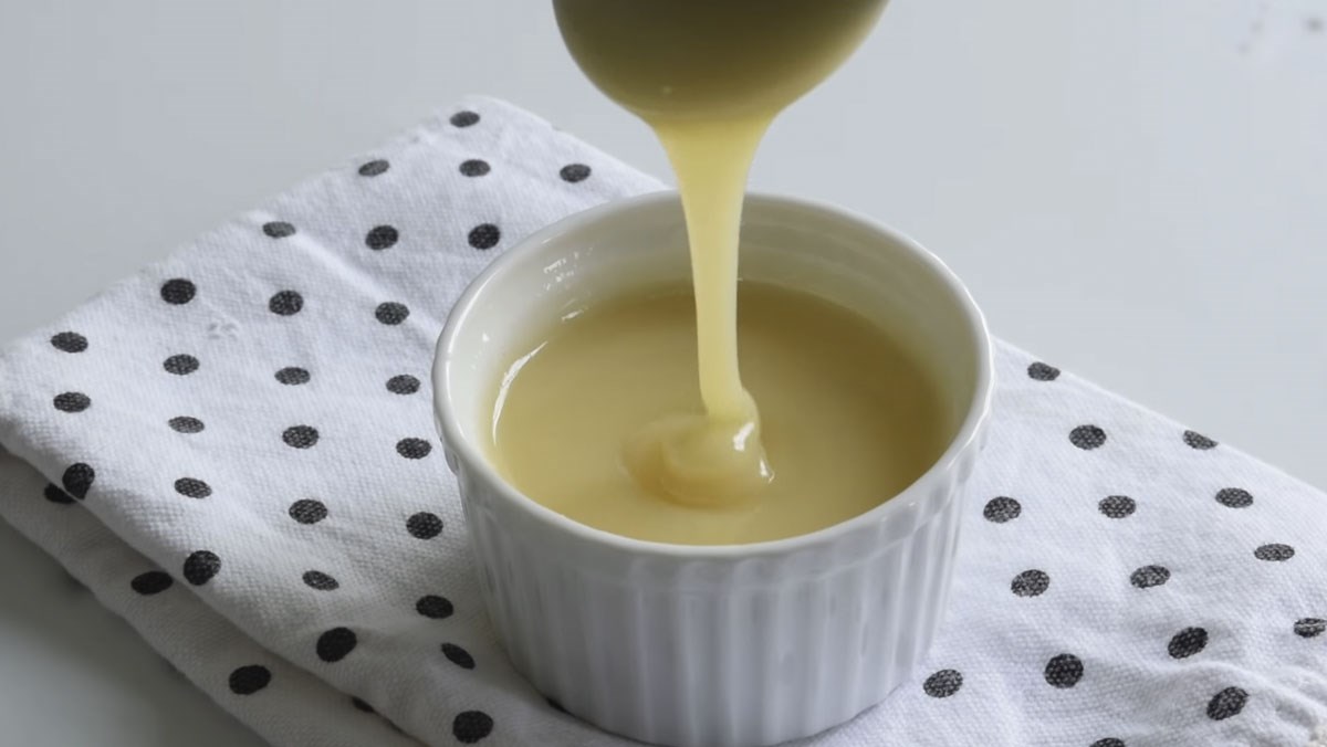 Sữa đặc bao nhiêu calo? Hàm lượng năng lượng, ảnh hưởng sức khỏe, so sánh thực phẩm khác